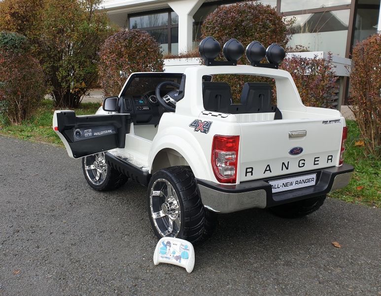 Kinderfahrzeug Ford Ranger 12V Elektroauto Jeep in weiß ATV mit 45W Motoren und Batterie elektrisch 