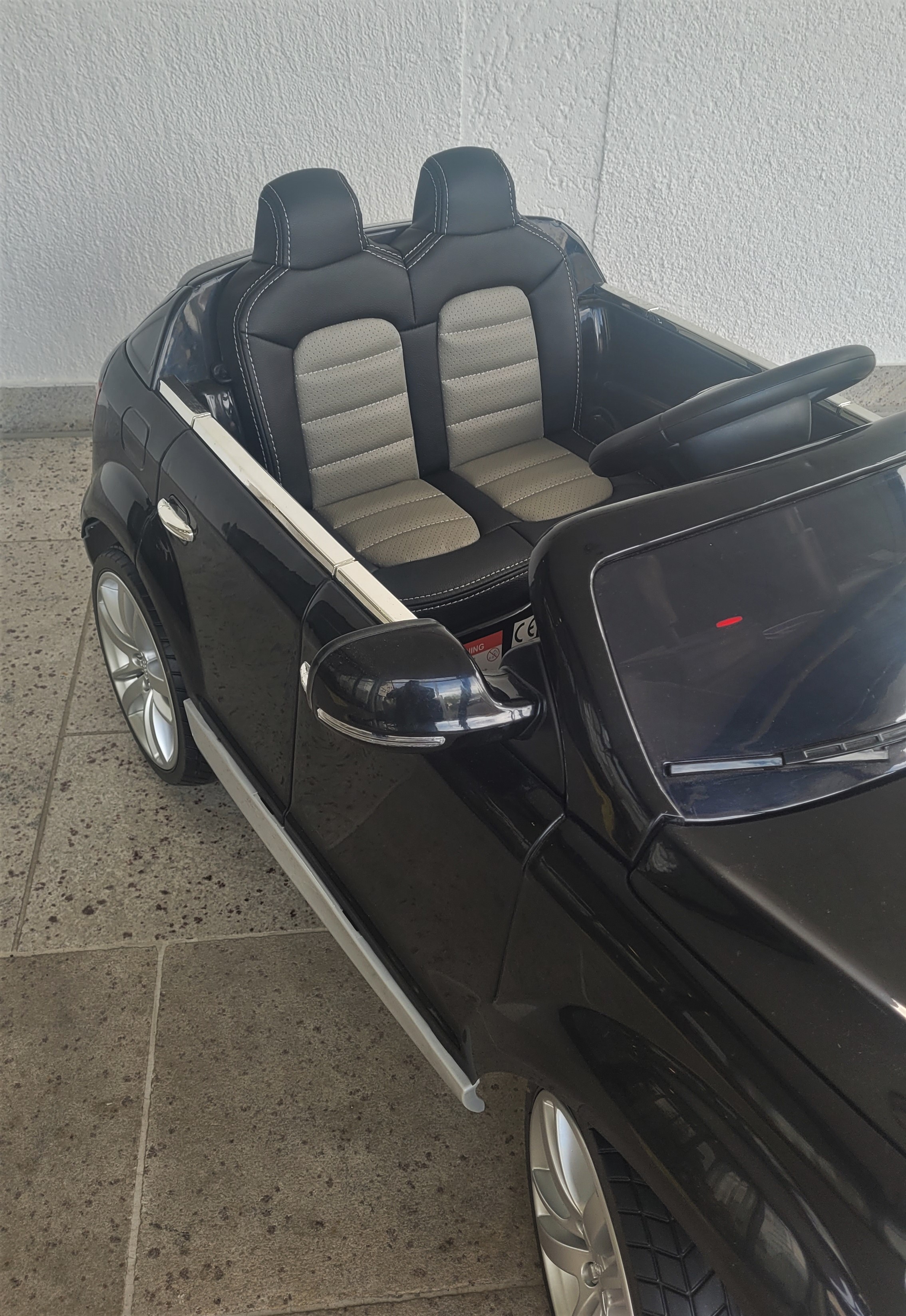 Ledersitz weich gepolstert für Kinderauto Audi Q7 