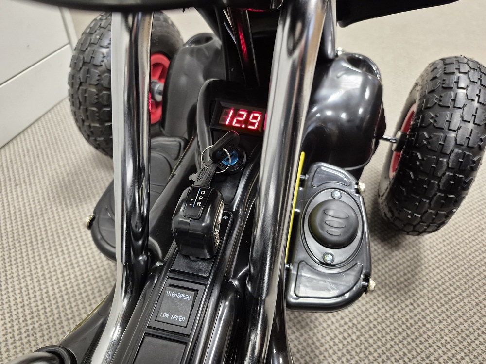 Kinder Elektro Gokart 12 Volt Elektroauto ATV mit Fernbedienung